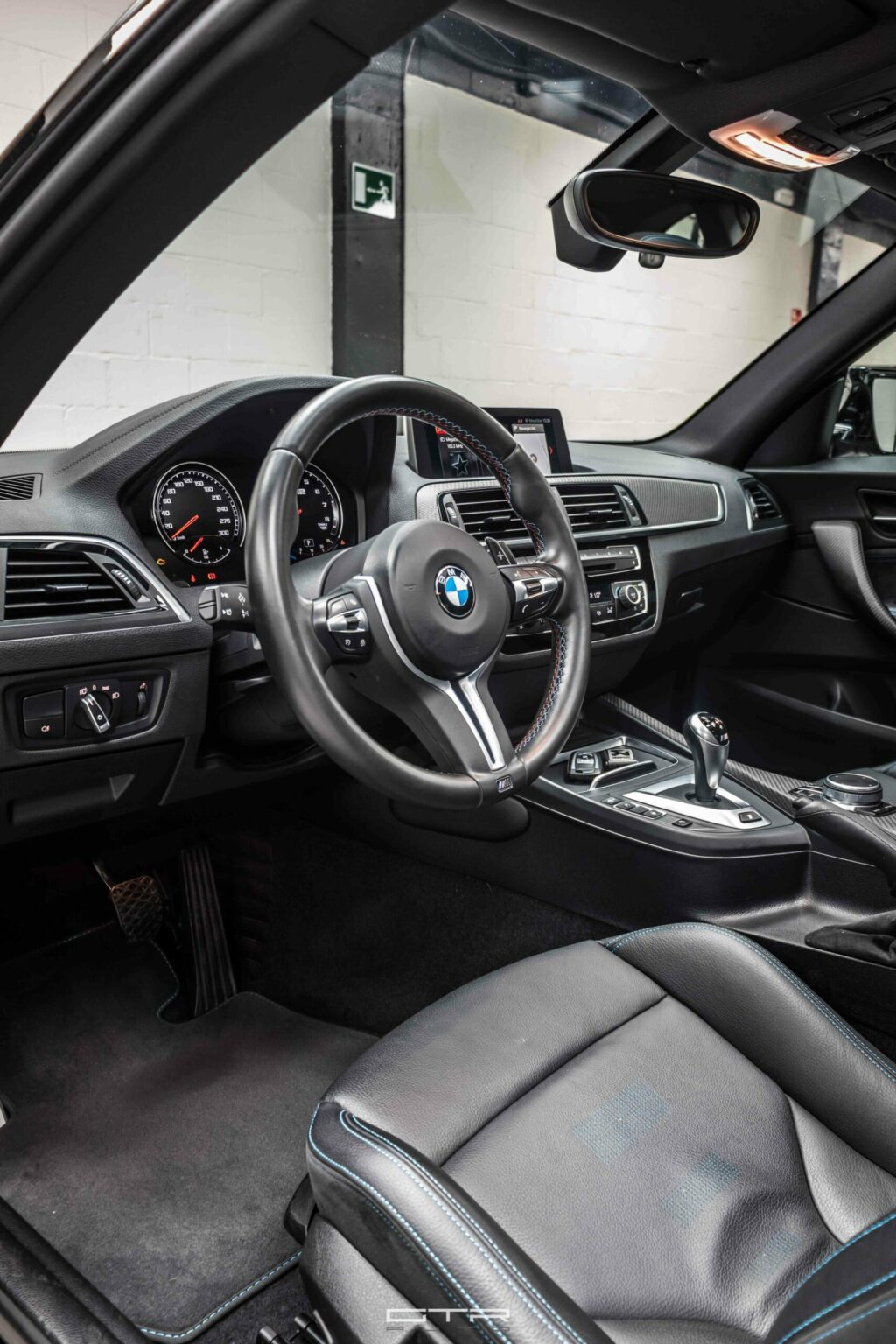 alt ="bmw m2 competition interior"