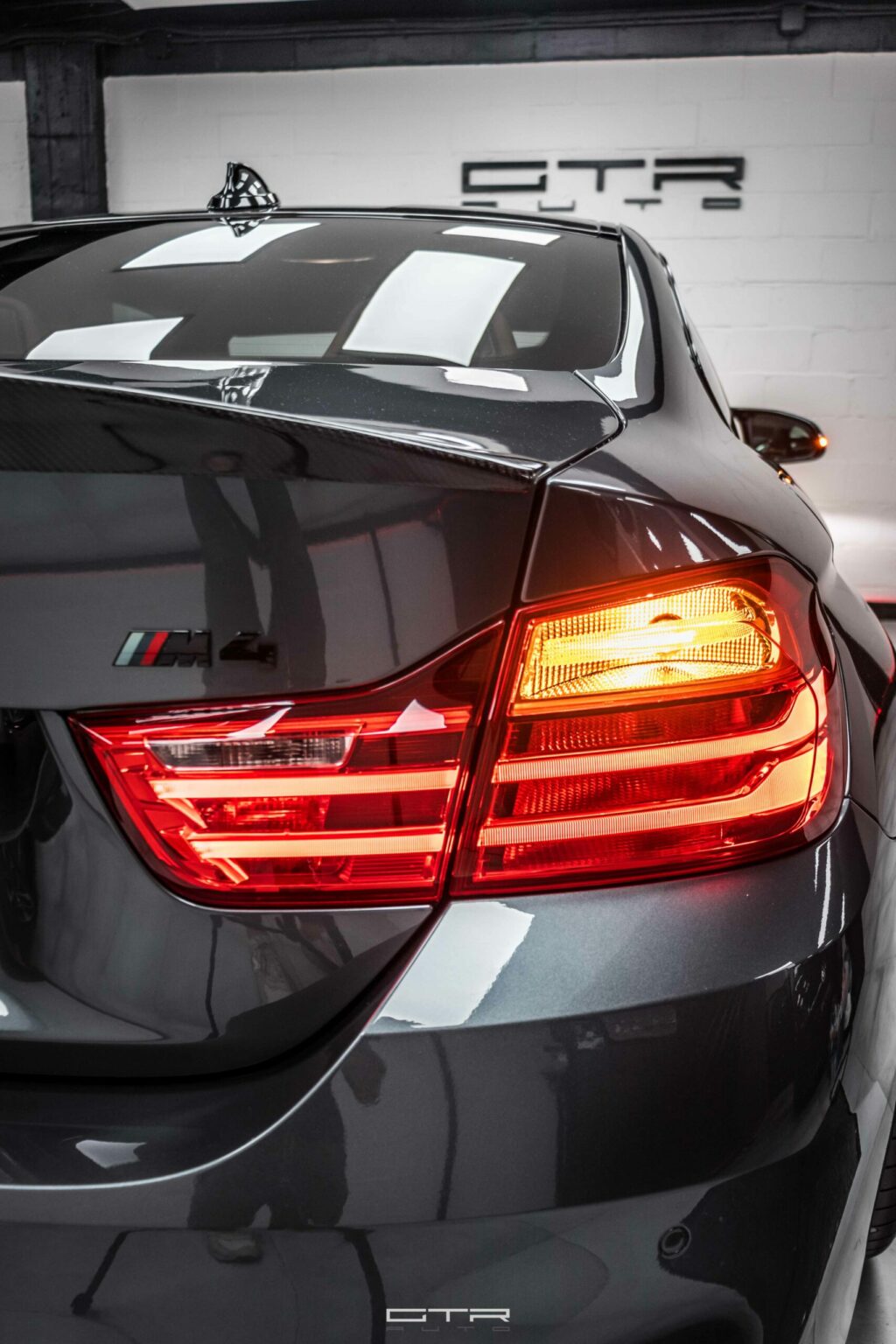 alt = "bmw m4 competition"