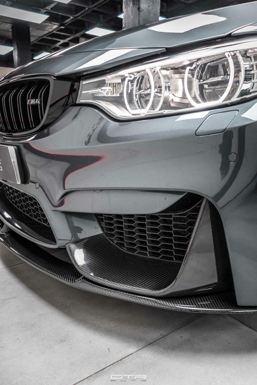 alt = "bmw m4 competition"
