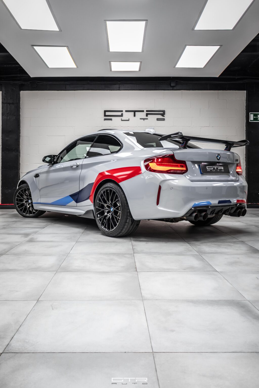 alt="BMW M2 Competition hockenheim Silver"