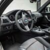 alt="BMW M2 Competition interiores"