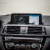 alt="bmw m2 salpicadero"