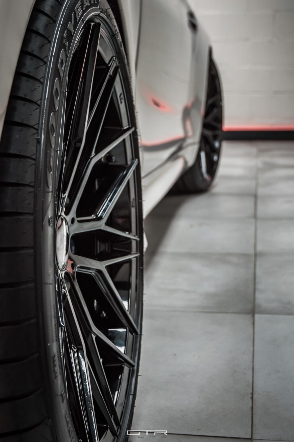 alt="bmw m2 llanras gtr auto wheels"