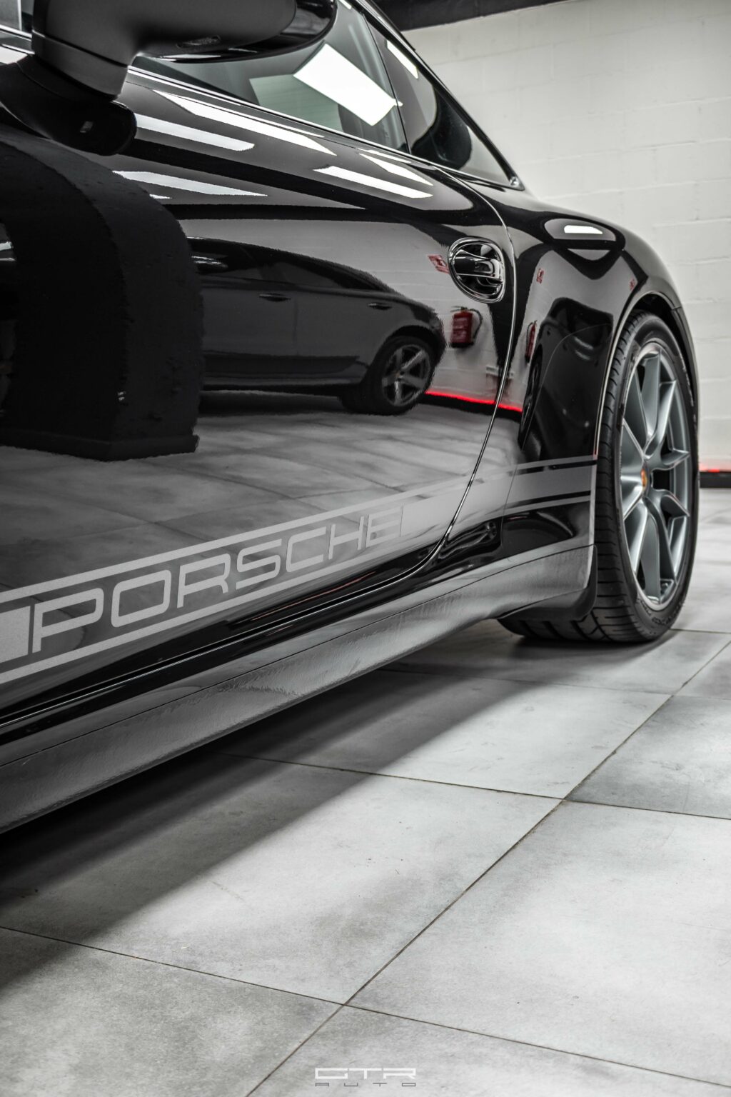 alt="porsche 911 carrera s"