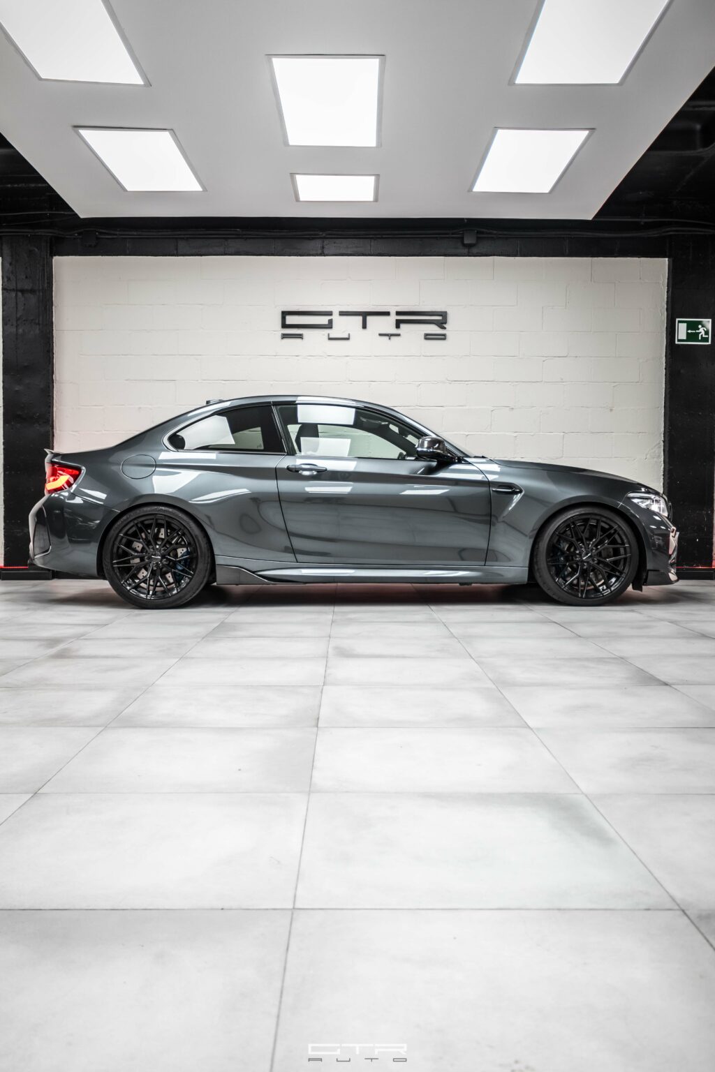 alt="bmw m2 mineral grey"