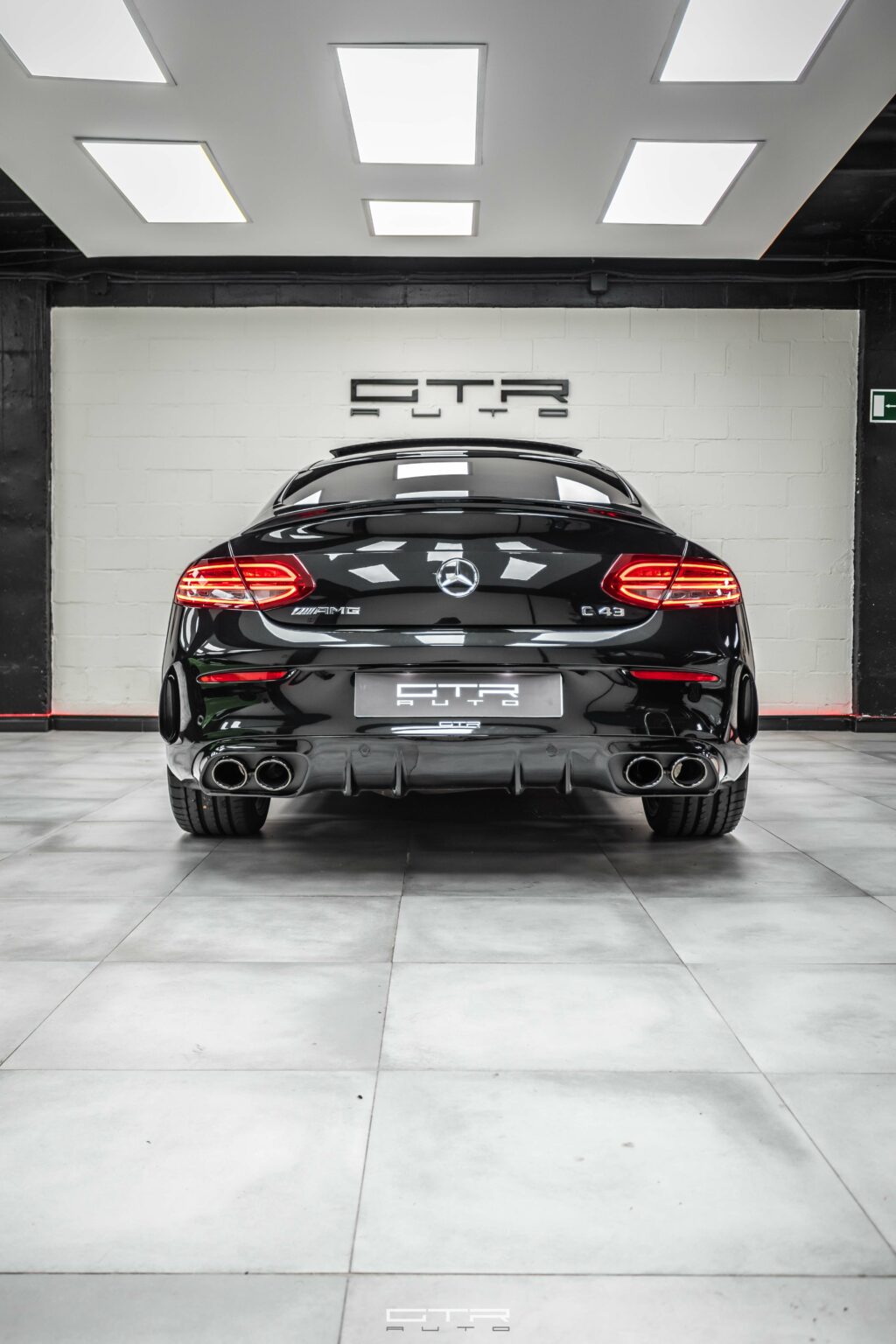 Alt="Mercedes C43 AMG"