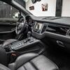 Alt="Porsche Macan S interior"
